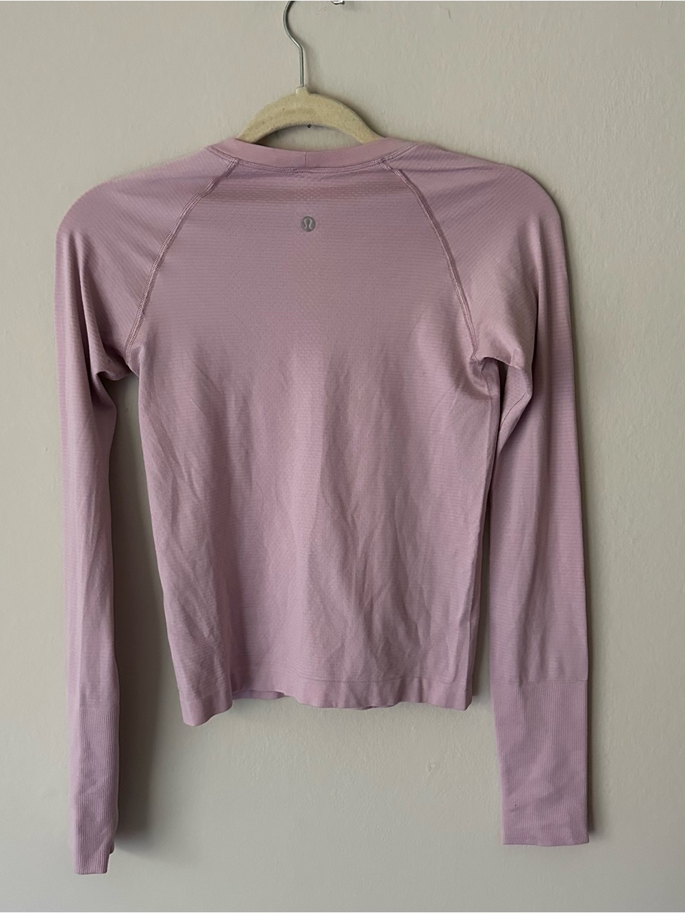 Lululemon Swiftly Tech Long-Sleeve Shirt Waist Length in Pink Size 4 - Picture 6 of 9